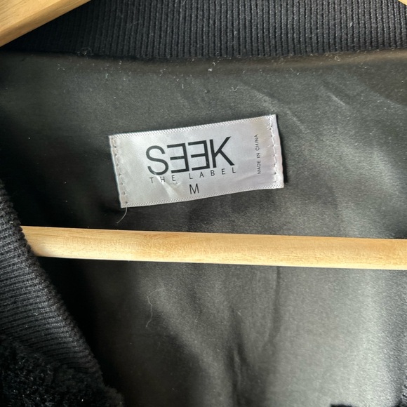 LF Black Faux Fur Cropped Bomber Jacket | Gold Zipper | Party Perfect Outerwear - Picture 5 of 7